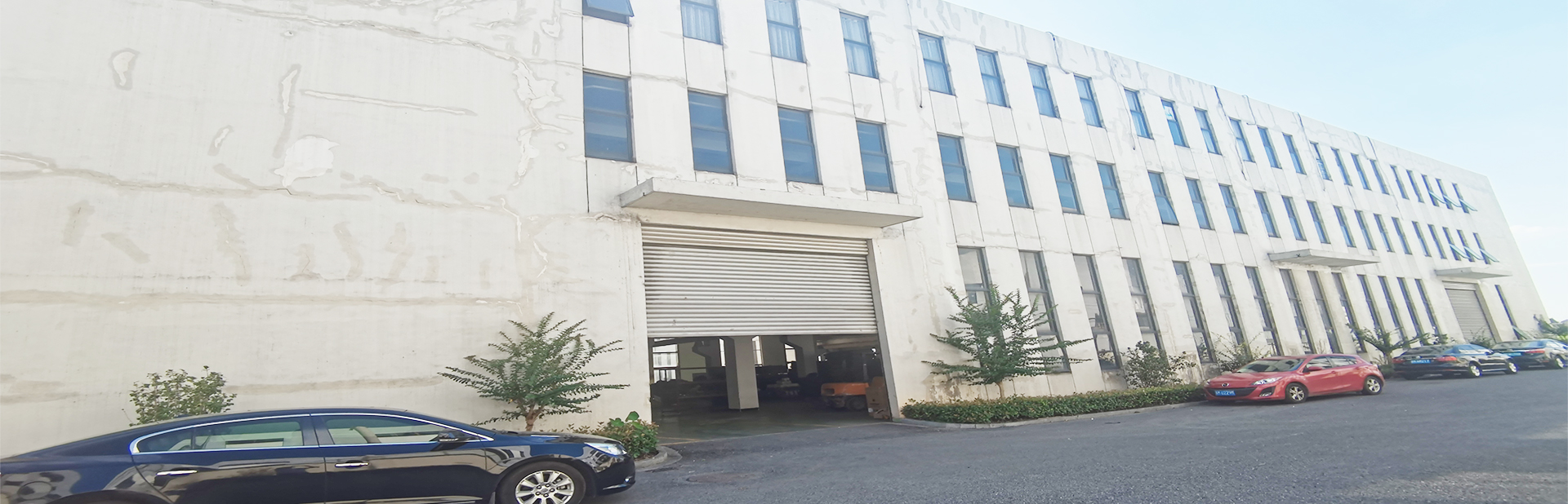 防暴盾牌 防刺服 防彈衣 防暴鋼叉 警用裝備廠(chǎng)家