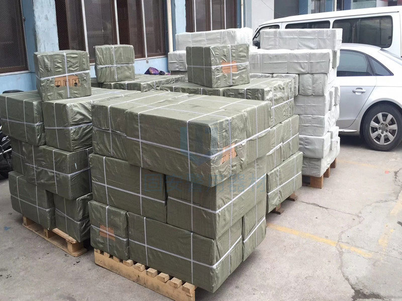 靖江固安發(fā)貨篇—發(fā)往廣州的1000張防暴盾牌順利發(fā)貨！