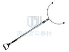 防暴鋼叉的使用方法新鮮出爐啦！