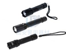 太好用了！為警用強光手電瘋狂打call！